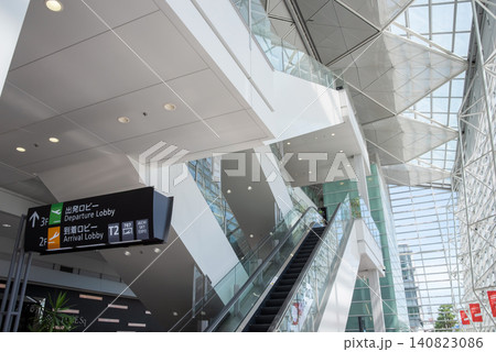 《中部国際空港セントレア》 第1ターミナルビル1Fの景観 《中部国際空港セントレア》 第1ターミナルビル1Fの景観 140823086