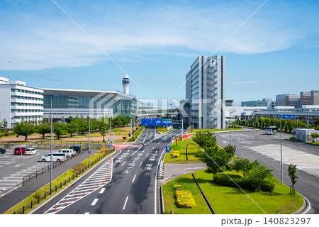 《中部国際空港セントレア》第2ターミナルから望む第1ターミナル方面の風景 《中部国際空港セントレア》第2ターミナルから望む第1ターミナル方面の風景 140823297