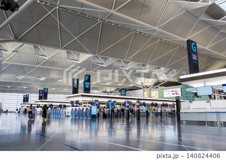 《中部国際空港セントレア》国際線出発ロビー 140824406