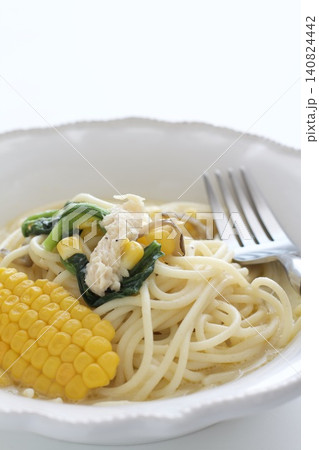 コーンクリームパスタ コーンクリームパスタ 140824442