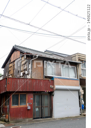 日本の岡山県玉野市の古くてとても美しい建物 日本の岡山県玉野市の古くてとても美しい建物 140825122