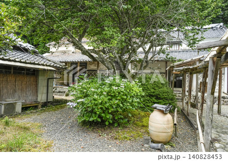 大鐘家(静岡県牧之原市)蔵の資料館 大鐘家(静岡県牧之原市)蔵の資料館 140828453