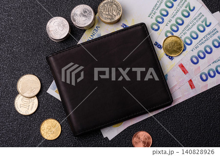 Argentina paper money, peso in various denominations. Argentine money Argentina paper money, peso in various denominations. Argentine money 140828926