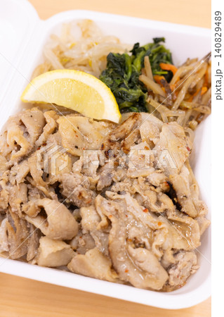 美味しい韓国料理の塩プルコギ弁当 140829489