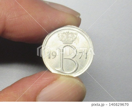 ベルギーで1971年に発行された25サンチーム白銅貨 140829670