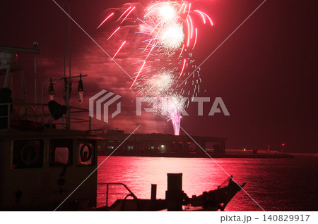 海上花火 140829917