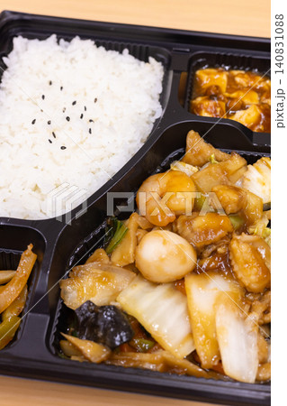 美味しい八宝菜の中華弁当 美味しい八宝菜の中華弁当 140831088