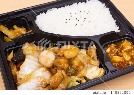 美味しい八宝菜の中華弁当 美味しい八宝菜の中華弁当 140831096