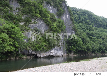 初夏の高梁川上流県立自然公園:井倉峡にて(岡山県新見市) 初夏の高梁川上流県立自然公園:井倉峡にて(岡山県新見市) 140832000
