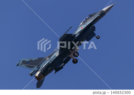 ハイレートクライムで急上昇するF-2戦闘機 ハイレートクライムで急上昇するF-2戦闘機 140832300
