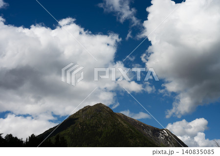 Stunning Norwegian natural landscape of fjords and deep valleys 140835085