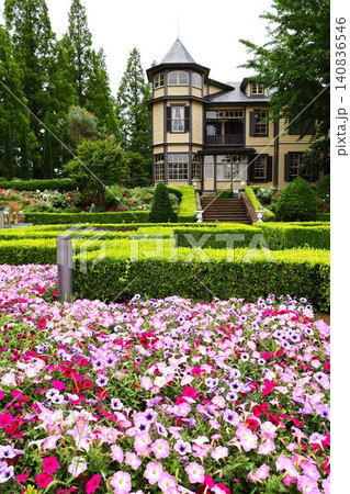 初夏の花咲く外交官の家（神奈川県横浜市中区山手町） 140836546