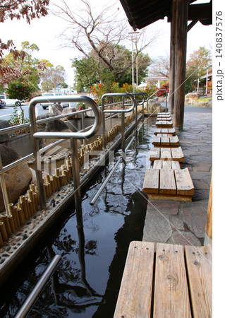 長島温泉足湯　長島温泉　長島サービスエリア足湯　三重県　伊勢湾岸道　伊勢湾岸道長島サービスエリア　 140837576