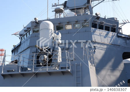 護衛艦むらさめの艦橋 140838307