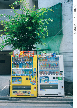 レトロな自動販売機 レトロな自動販売機 140840788