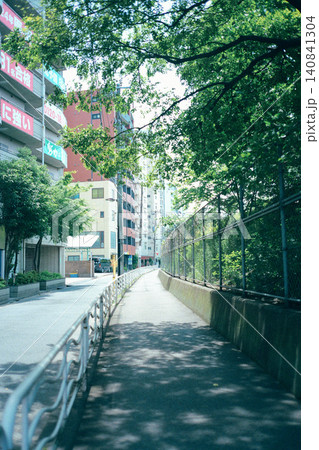 歩道橋から見た風景 歩道橋から見た風景 140841304