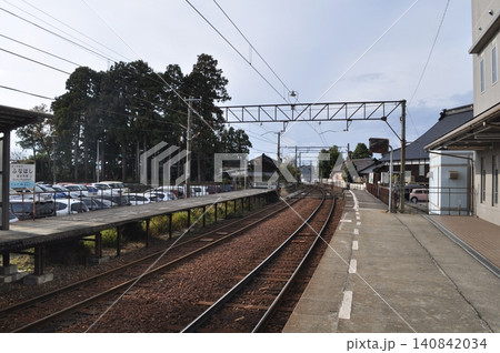 富山地方鉄道　本線　越中舟橋駅 140842034