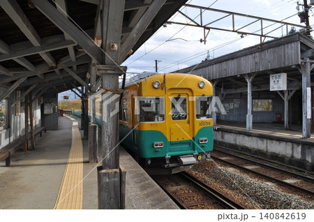 富山地方鉄道　本線　立山線　寺田駅 140842619