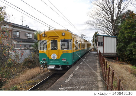 富山地方鉄道 本線 越中泉駅 富山地方鉄道 本線 越中泉駅 140843130