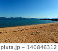 砂浜に漂着したゴミ 140846312