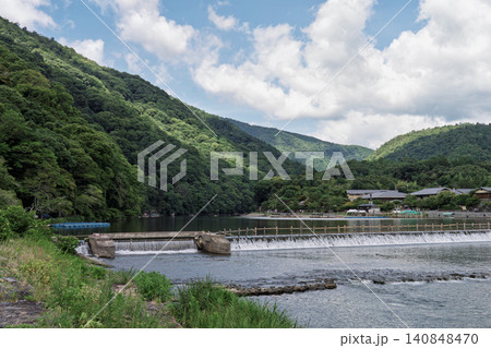 夏の嵐山:大堰川 夏の嵐山:大堰川 140848470