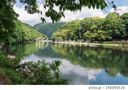 夏の嵐山:琴ヶ瀬渕 夏の嵐山:琴ヶ瀬渕 140848516
