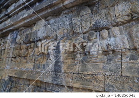 インドネシア ジャワ島 ジョグジャカルタ ボロブドゥール寺院 世界遺産 世界三大仏教遺跡 インドネシア ジャワ島 ジョグジャカルタ ボロブドゥール寺院 世界遺産 世界三大仏教遺跡 140850043