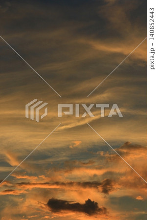夕暮れ時の夏空 140852443