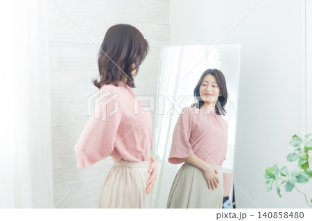 40代女性のビューティイメージ 40代女性のビューティイメージ 140858480