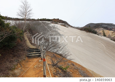 宮城県・蔵王町・刈田岳 宮城県・蔵王町・刈田岳 140859063