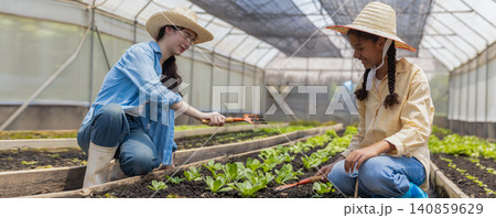 Smiling students Different ethnicities in farm vegetable Smiling students Different ethnicities in farm vegetable 140859629