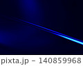 ダークな背景に青い光線模様が入った抽象的な背景素材　ライン背景 140859968