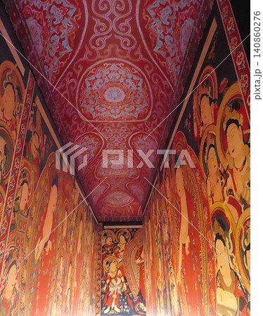 ベゼクリク石窟大回廊復元展示、龍谷大学仏教総合博物館龍谷ミュージアム、トルファンの仏教壁画を復元 ベゼクリク石窟大回廊復元展示、龍谷大学仏教総合博物館龍谷ミュージアム、トルファンの仏教壁画を復元 140860276