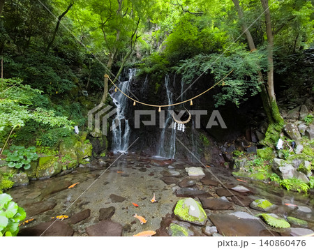 神奈川県箱根湯本で撮影した玉簾の瀧 神奈川県箱根湯本で撮影した玉簾の瀧 140860476