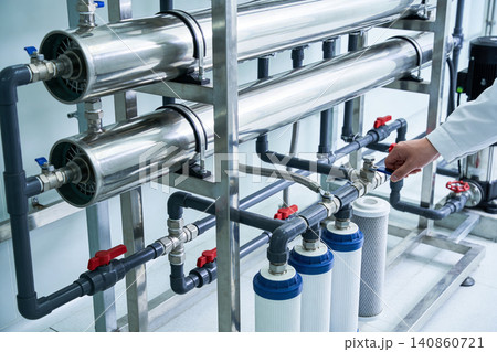 Industrial water filtration system with technician adjusting valve Industrial water filtration system with technician adjusting valve 140860721