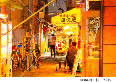東京・高円寺 北中通り商店街 東京・高円寺 北中通り商店街 140861301