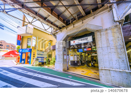日本の東京都市景観 東急電鉄 下神明駅などを望む 日本の東京都市景観 東急電鉄 下神明駅などを望む 140870678