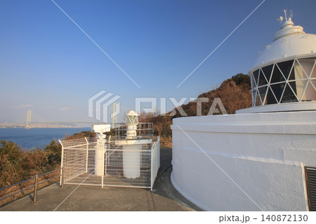 淡路島・江崎灯台と明石海峡大橋 淡路島・江崎灯台と明石海峡大橋 140872130