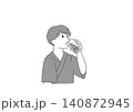 バリウム検査の前にバリウム液を飲む人のイラスト（白黒・モノクロ・手書き風・白背景JPG） 140872945