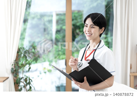 若い女性看護師 訪問看護 在宅医療 若い女性看護師 訪問看護 在宅医療 140878872