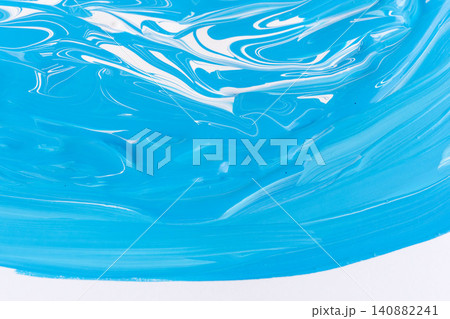 水色と白色のアクリル絵の具の筆跡と質感を室内撮影09 水色と白色のアクリル絵の具の筆跡と質感を室内撮影09 140882241
