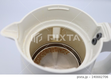 電気ケトルの汚れ 電気ケトルの汚れ 140882706