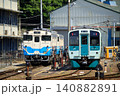 徳島運転所で休むキハ40系気動車と1500形気動車(JR四国) 徳島運転所で休むキハ40系気動車と1500形気動車(JR四国) 140882891