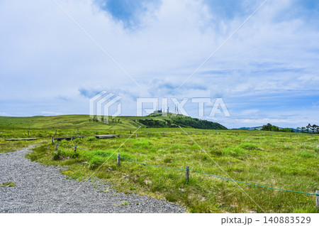 長野県美ヶ原高原の風景 長野県美ヶ原高原の風景 140883529