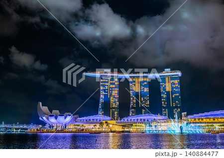 シンガポールマリーナベイの夜景 シンガポールマリーナベイの夜景 140884477