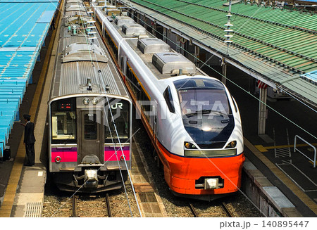 【運転手車掌等確認済み】青森駅旧駅舎　E751系つがる701系普通列車 140895447