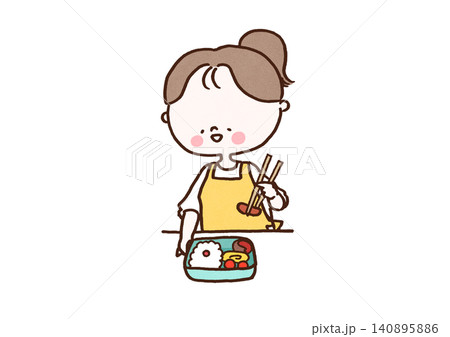 エプロン姿でお弁当を作る女性（手作り弁当・家事） 140895886