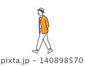 散歩をするおじいさん 140898570