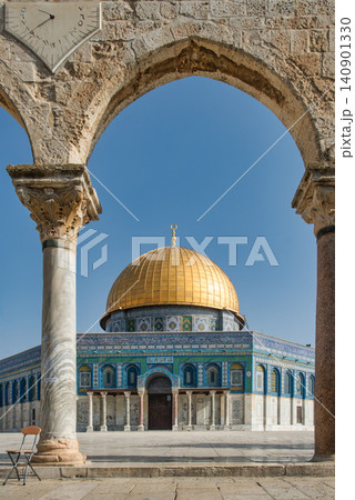 Dome of the Rock Islamic Shrine in Jerusalem Old City Dome of the Rock Islamic Shrine in Jerusalem Old City 140901330