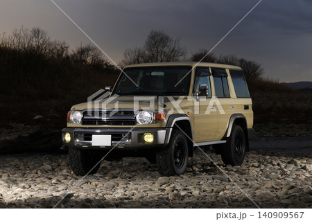 4WD車 4WD車 140909567